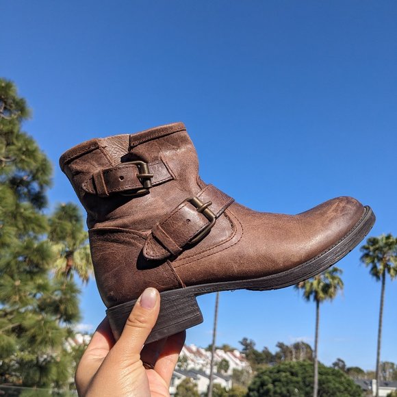 Artisan Leather Elicia  Ankle Boots Size 7 Women - Picture 10 of 10